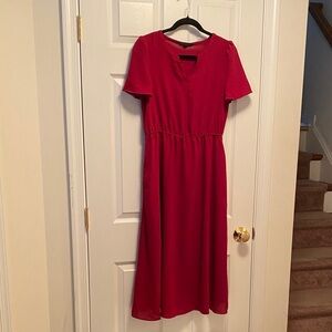 Meetjen Elegant Red Midi Dress…size M